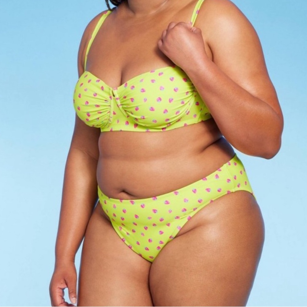 NWT Wild Fable Bikini Lime Green Strawberry Print Bikini Top 22 Bottom 2X